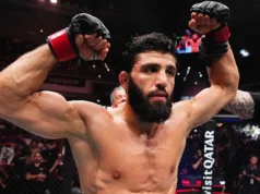UFC star Arman Tsarukyan punches opponent in wild scene after Real American Freestyle wrestling match